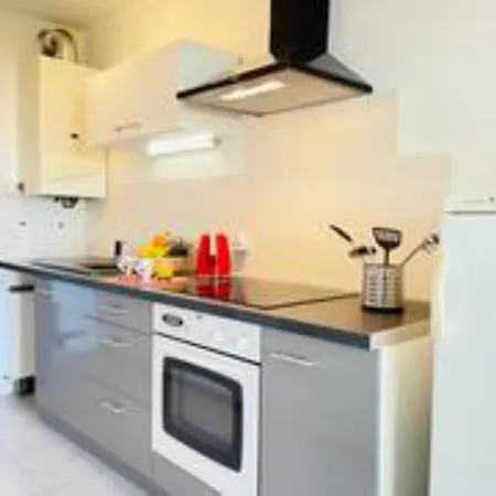 Les Imperators Yourhosthelper Apartment *